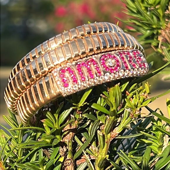 Vintage Jewelry - 18k gold diamond and ruby 'Amore' Bracelet